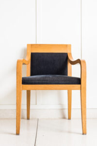Wooden Arms Visitor Chairs